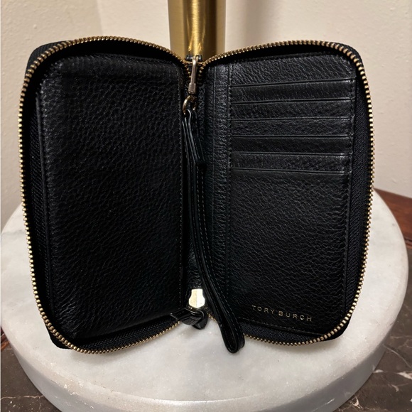 Tory Burch - Picture 3 of 4